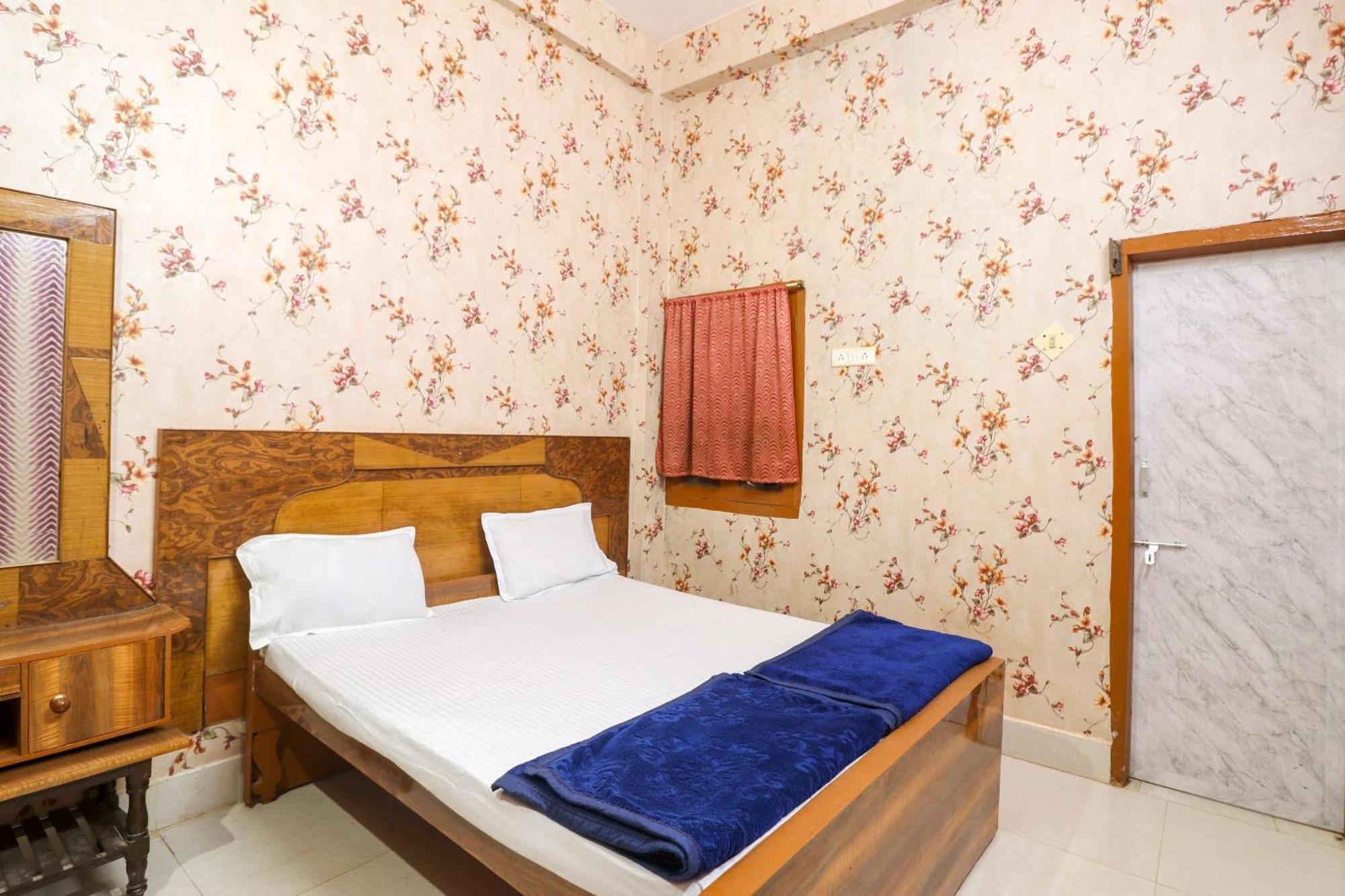 Spot On Hotel Poonam Jagdalpur Ngoại thất bức ảnh